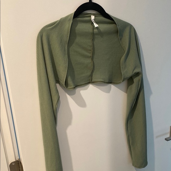 Green Ribbed Cropped Shrug - Picture 1 of 1